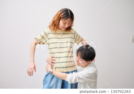 面對面的夫婦，孕婦，孕婦 130702263