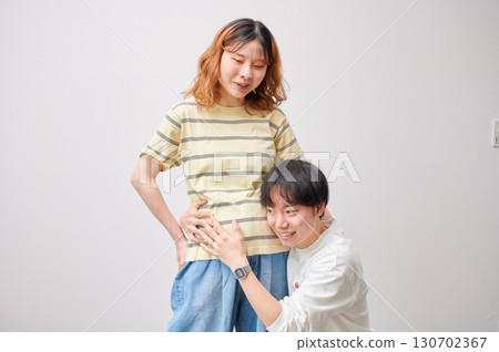 Couple facing each other, pregnant woman, maternity Couple facing each other, pregnant woman, maternity 130702367