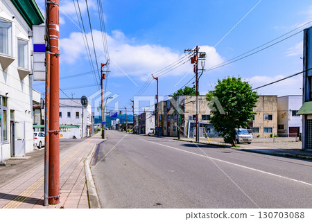 從觀景巖上眺望北海道遠輕町 130703088