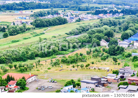 從觀景巖上眺望北海道遠輕町 130703104