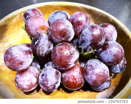 14顆時令大葡萄（Pione） 130703703