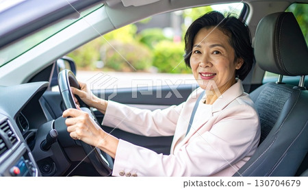 日本資深女司機 130704679