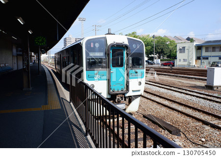 德島縣德島站1號月台,前往粟川島方向 德島縣德島站1號月台,前往粟川島方向 130705450
