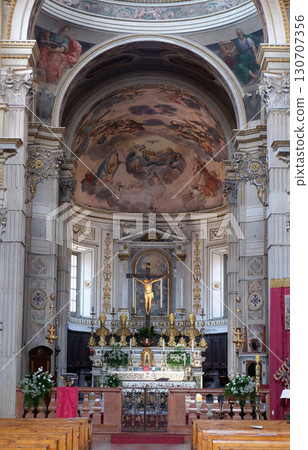 Intetior of Mantua Cathedral dedicated to Saint Peter, Mantua, Italy Intetior of Mantua Cathedral dedicated to Saint Peter, Mantua, Italy 130707356