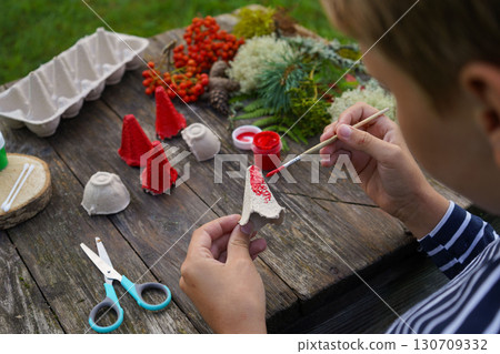 Kindergarten lessons about the environment with hands-on paper and natural material crafts. Kindergarten lessons about the environment with hands-on paper and natural material crafts. 130709332