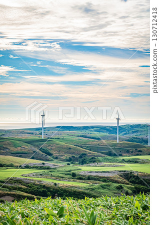 Spectacular views of the "White Road" in the Soya Hills of Hokkaido 130712418