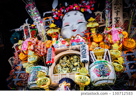 Shibamata, Tokyo: A traditional townscape filled with old-fashioned charm 130712583