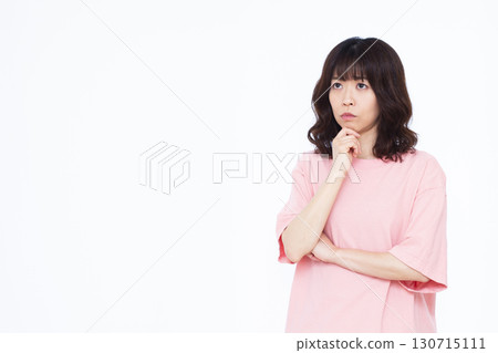 A woman who is worried 130715111