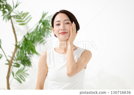 Beauty Advisor Skincare Beauty 130716636