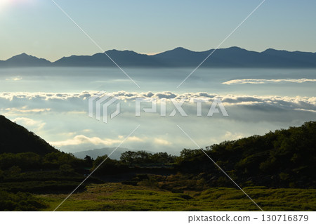 攀登長野縣中央阿爾卑斯山的木曾駒山 130716879