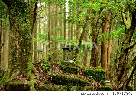 Hokai Tower (Fuden Pass) [Mihama Town, Mie Prefecture and Kiwa Town, Kumano City] 130717842