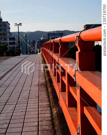 The red railings of Tenjin Ohashi Bridge (a spring evening on the Kagami River) The red railings of Tenjin Ohashi Bridge (a spring evening on the Kagami River) 130719700