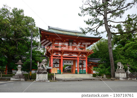 Imamiya Shrine Flower Gate 130719761