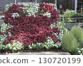 大船花卉中心入口附近的紅色花朵標誌 130720199