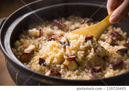 Octopus rice scooped with a rice paddle 130720485