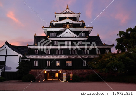 黃昏時的岡山城（烏鴉城） 130721831