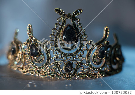 Black eastern turkish royal crown Black eastern turkish royal crown 130723082