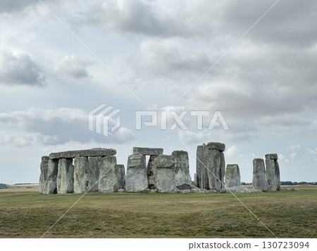 Stonehenge  130723094