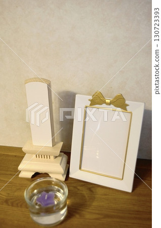 Pet memorial photo frame and plain wooden memorial tablet for home use 130723393