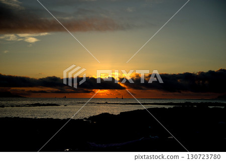 <Goto scenery> Seascape just before sunset in autumn <Goto scenery> Seascape just before sunset in autumn 130723780