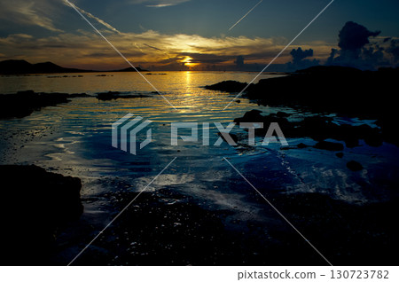 <Goto scenery> Seascape just before sunset in autumn <Goto scenery> Seascape just before sunset in autumn 130723782