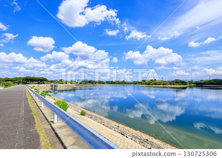 Miyoshi City, Miyoshi Pond scenery Miyoshi City, Miyoshi Pond scenery 130725306
