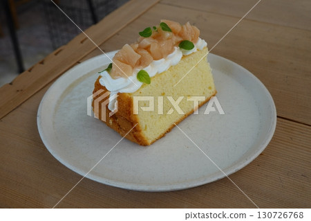 Delicious slice of cheesecake with a creamy, smooth texture and a golden biscuit crust. Perfect for desserts, celebrations, and sweet treats. Rich, indulgent, and irresistibly tasty! 130726768