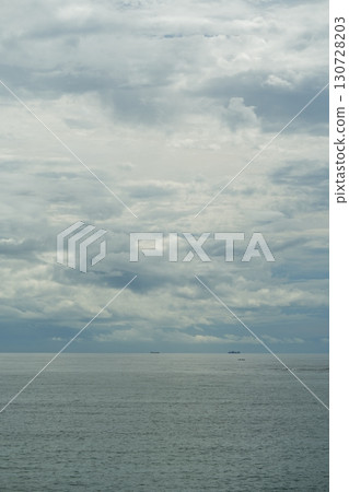 漂浮在海中的雲 漂浮在海中的雲 130728203
