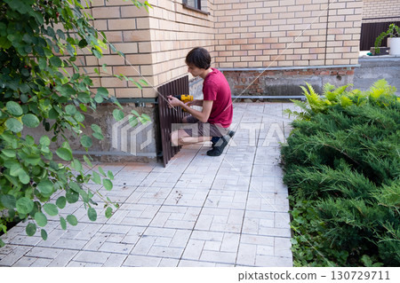 Worker Worker 130729711