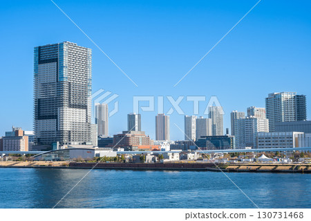 Tower apartment in the bay area of Shin-Toyosu and Toyosu, Koto Ward, Tokyo Tower apartment in the bay area of Shin-Toyosu and Toyosu, Koto Ward, Tokyo 130731468