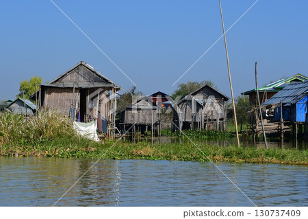Myanmar, Inle Lake, floating village 130737409