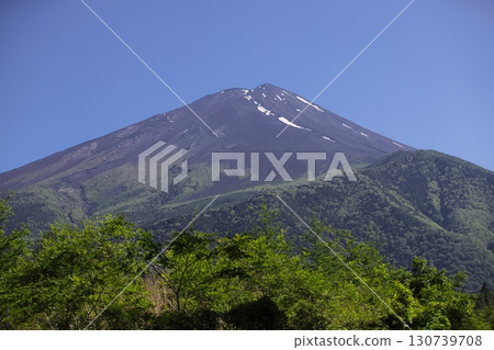Mount Fuji in summer with snow remaining 130739708