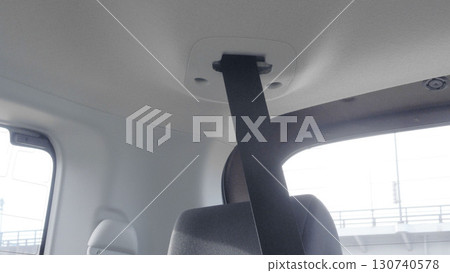 Ceiling-mounted seat belt for the rear center seat Ceiling-mounted seat belt for the rear center seat 130740578