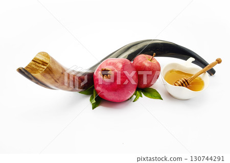 Rosh Hashanah Symbols. Jewish New Year celebration. 130744291