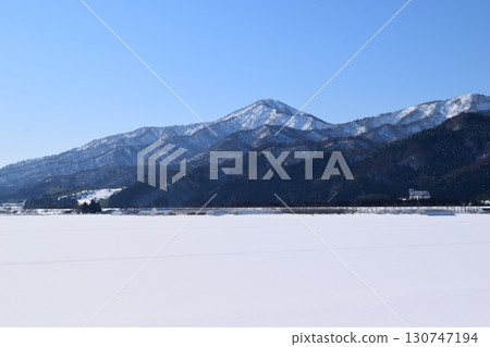 Snowy scenery in the Tohoku region Shonai, Yamagata Prefecture 130747194