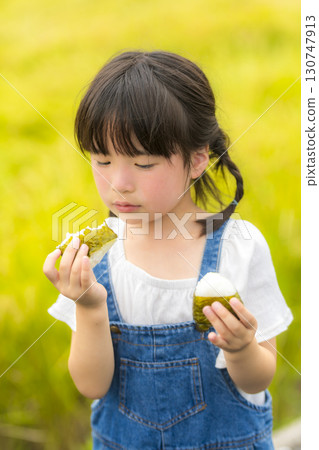 稻田前吃飯團的女孩 稻田前吃飯團的女孩 130747913