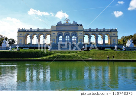 Gloriette and its reflection in the water in Schönbrunn Palace Gardens, Vienna Gloriette and its reflection in the water in Schönbrunn Palace Gardens, Vienna 130748375
