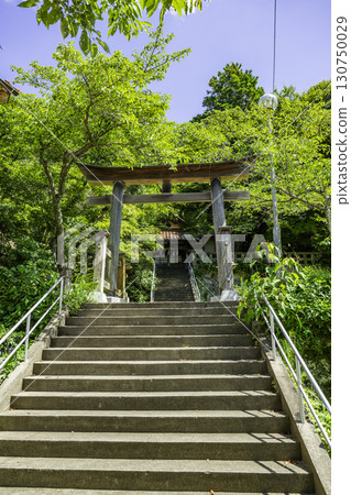 Yunotsu Onsen, in front of Yunotsu Station, Itsukushima Shrine, Oda City, Shimane Prefecture 130750029