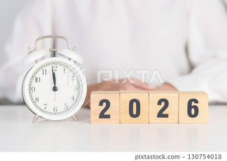 Happy New Year 2026 with vintage alarm clock. Christmas, New Start, Resolution, countdown, Goals, Plan, Action and Motivation Concept Happy New Year 2026 with vintage alarm clock. Christmas, New Start, Resolution, countdown, Goals, Plan, Action and Motivation Concept 130754018