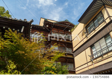 Shibu溫泉的金屬配件商店 130754866