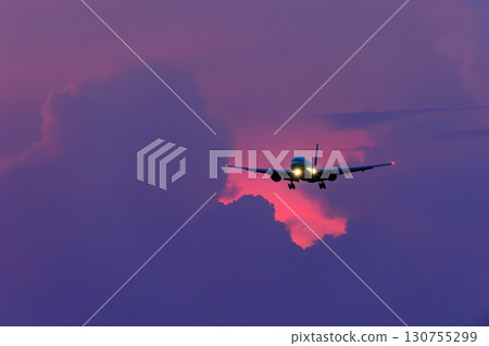 Airplane background, clouds of various expressions, sky, sun, evening sky, sunrise 130755299