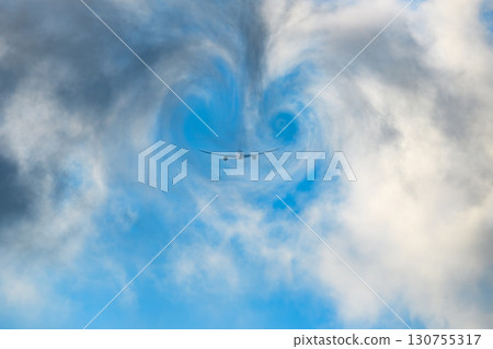 Airplane background, clouds of various expressions, sky, sun, evening sky, sunrise Airplane background, clouds of various expressions, sky, sun, evening sky, sunrise 130755317