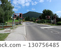 奧地利鄉村鐵路道口 130756485