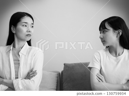 Image of daughter and mother arguing 130759934