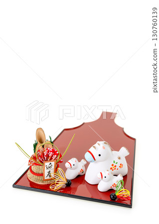 Year of the Horse New Year's Material Cute Parent and Child Horse and Hagoita Decoration Year of the Horse New Year's Material Cute Parent and Child Horse and Hagoita Decoration 130760139
