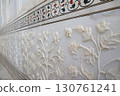 White marble decoration Taj Mahal 130761241