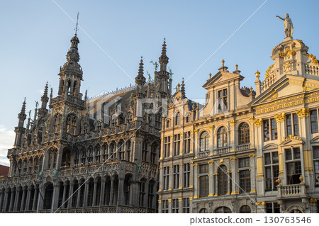 Evening view of the Grand Place and the Museum of the City of Brussels (King's House) / Brussels, Belgium 130763546