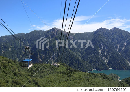 Spectacular views of Mt. Tateyama and Lake Kurobe from the Tateyama Ropeway 130764301