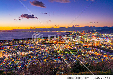 [Shizuoka Prefecture] Numazu City and the sunset at Suruga Bay 130770654