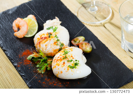 Roasted sepia served with shrimps 130772473